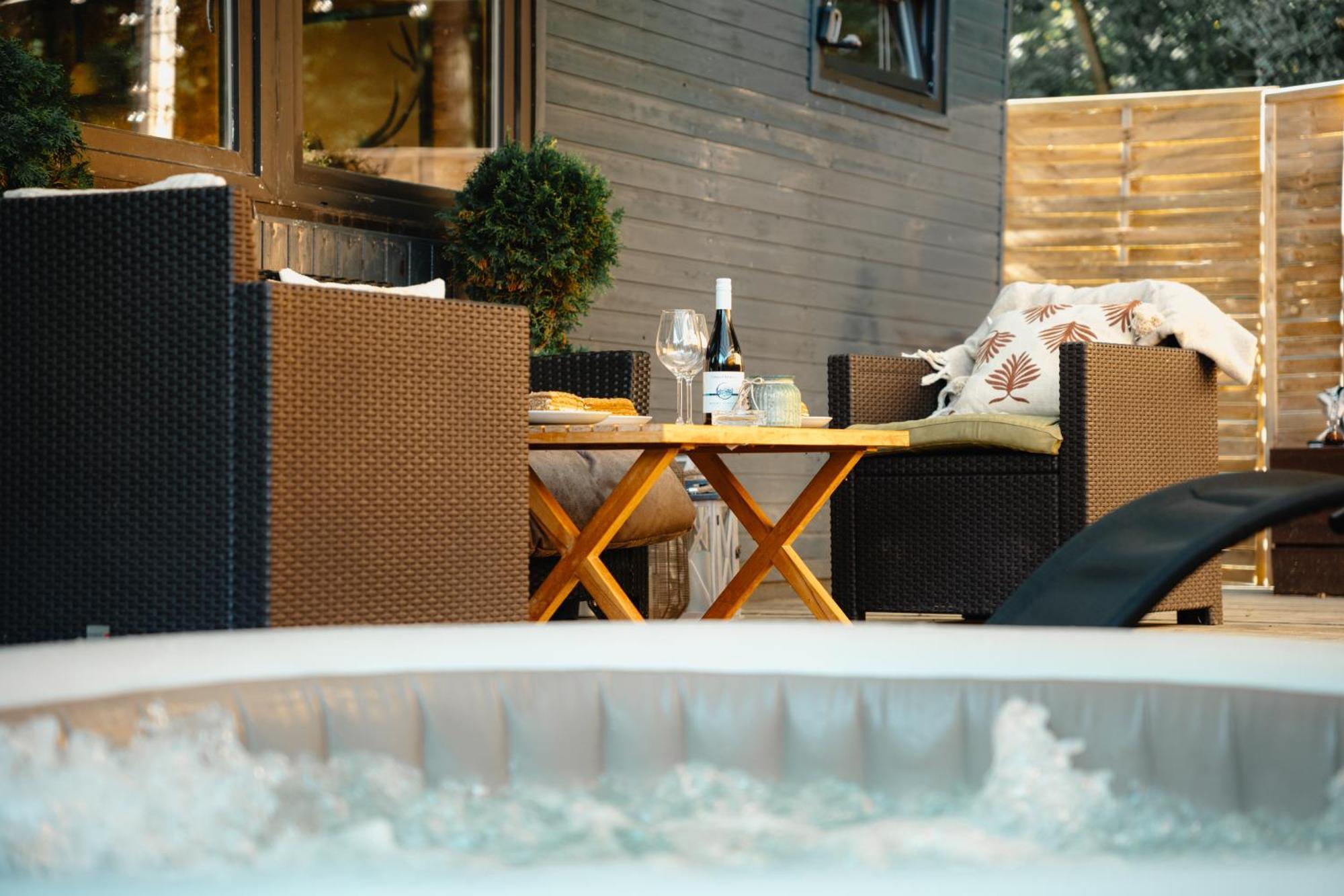 Secret Lake Prag Magic Place Relaxation& Wellness Rehenice المظهر الخارجي الصورة