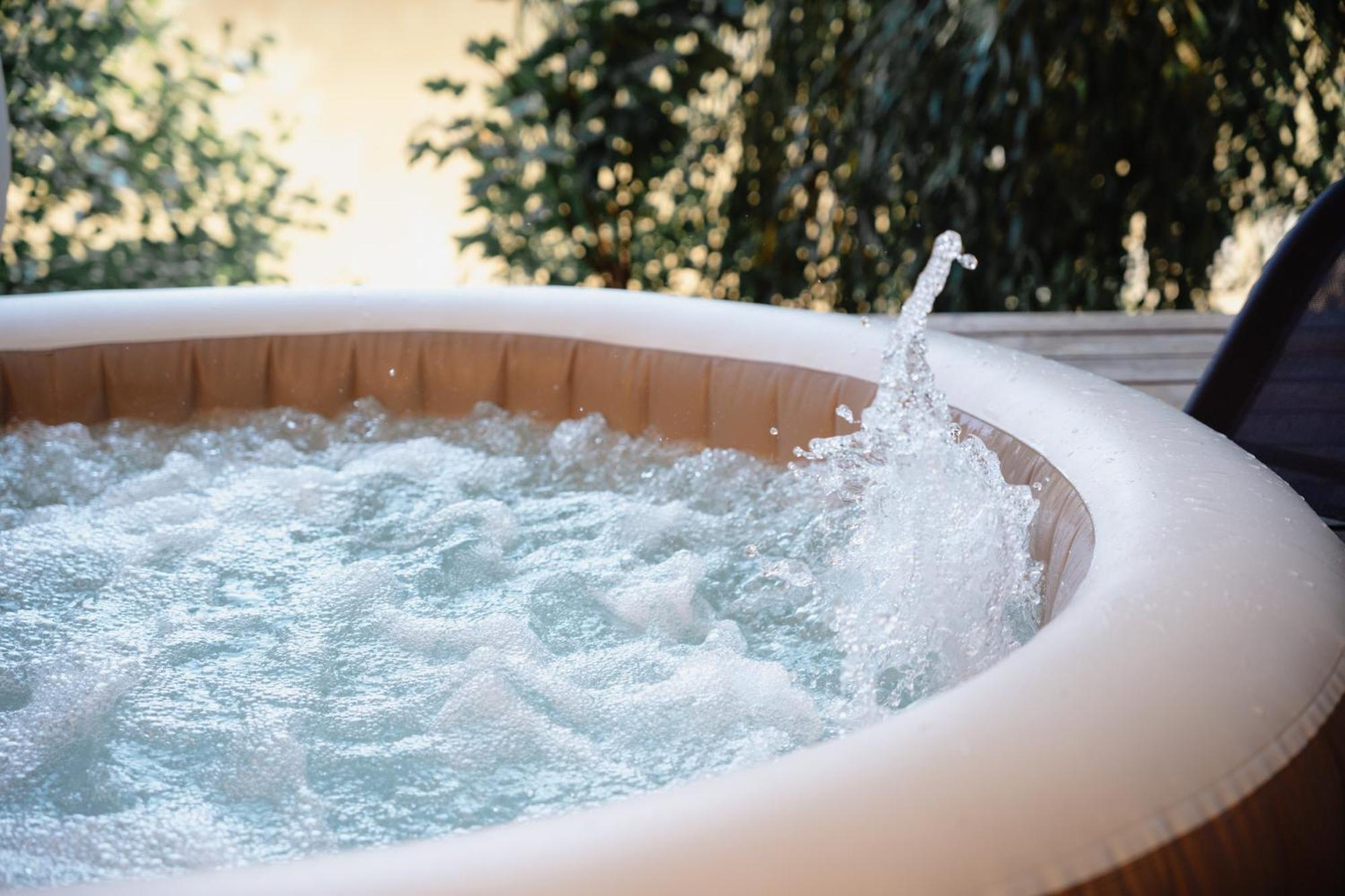 Secret Lake Prag Magic Place Relaxation& Wellness Rehenice المظهر الخارجي الصورة